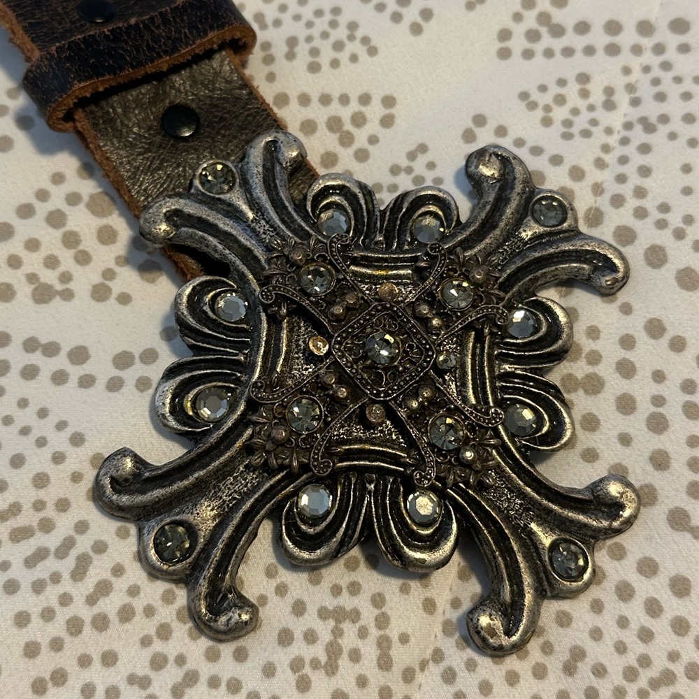 Men’s genuine leather belt, size 36